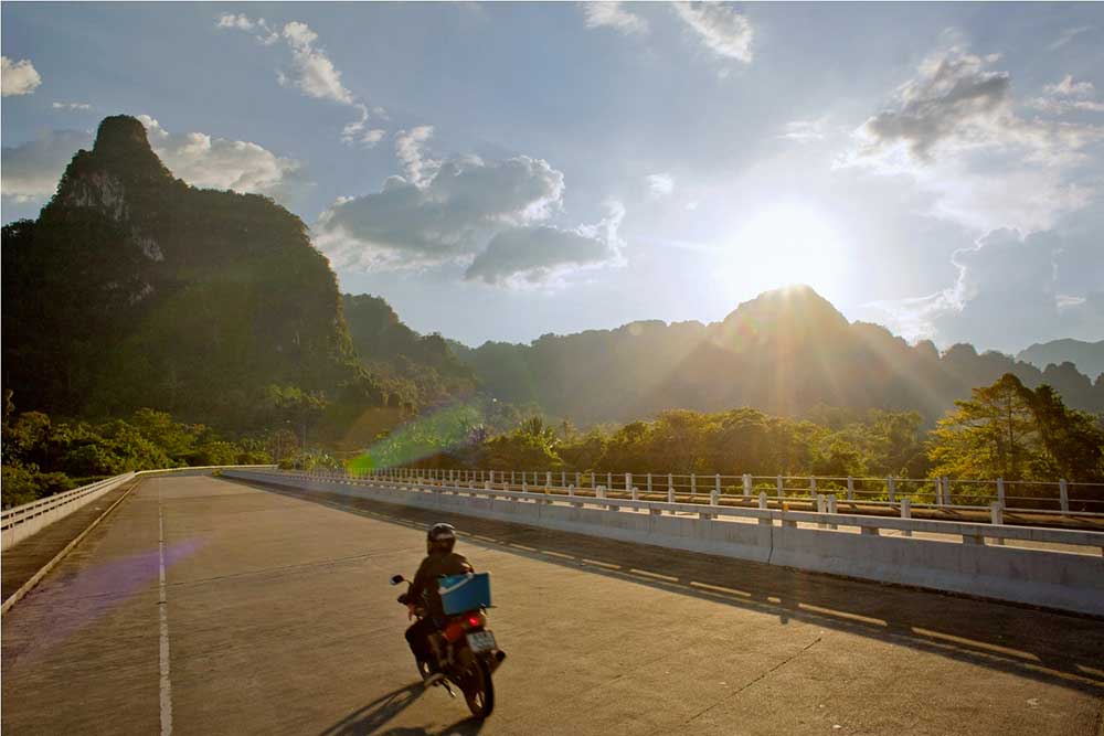 Khao Sok directions traveling by motorbike Khao Sok directions traveling by motorbike