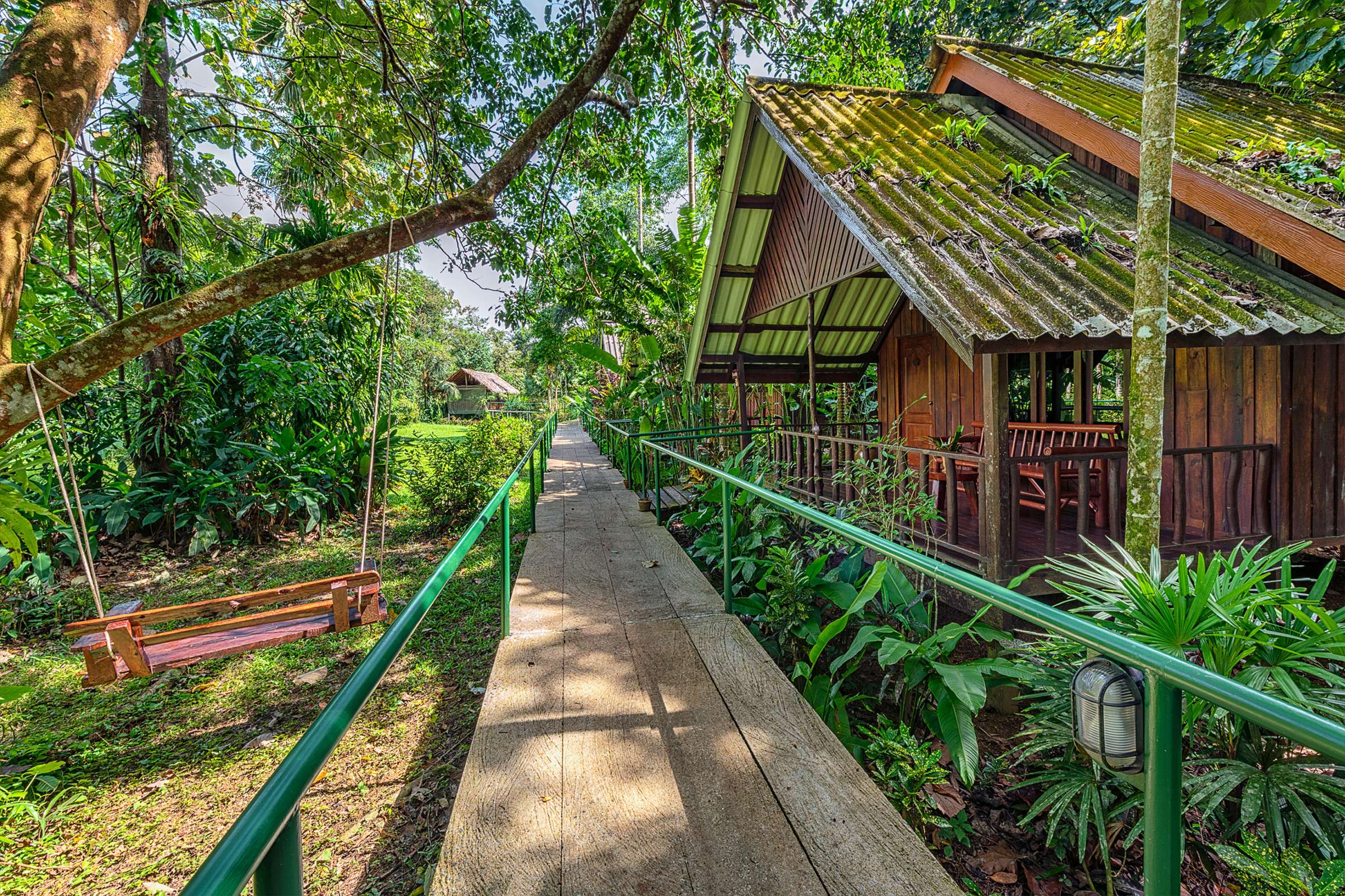 Riverside Cottages walkway